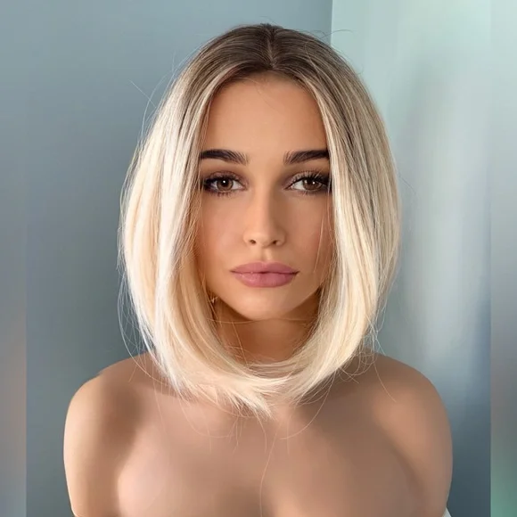 Elegant Blonde Women's Wig - Picture 1 of 5